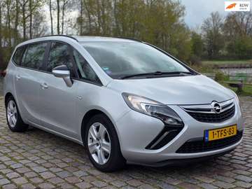 1.4 Berlin 7personen cruis control cv op afs trekh