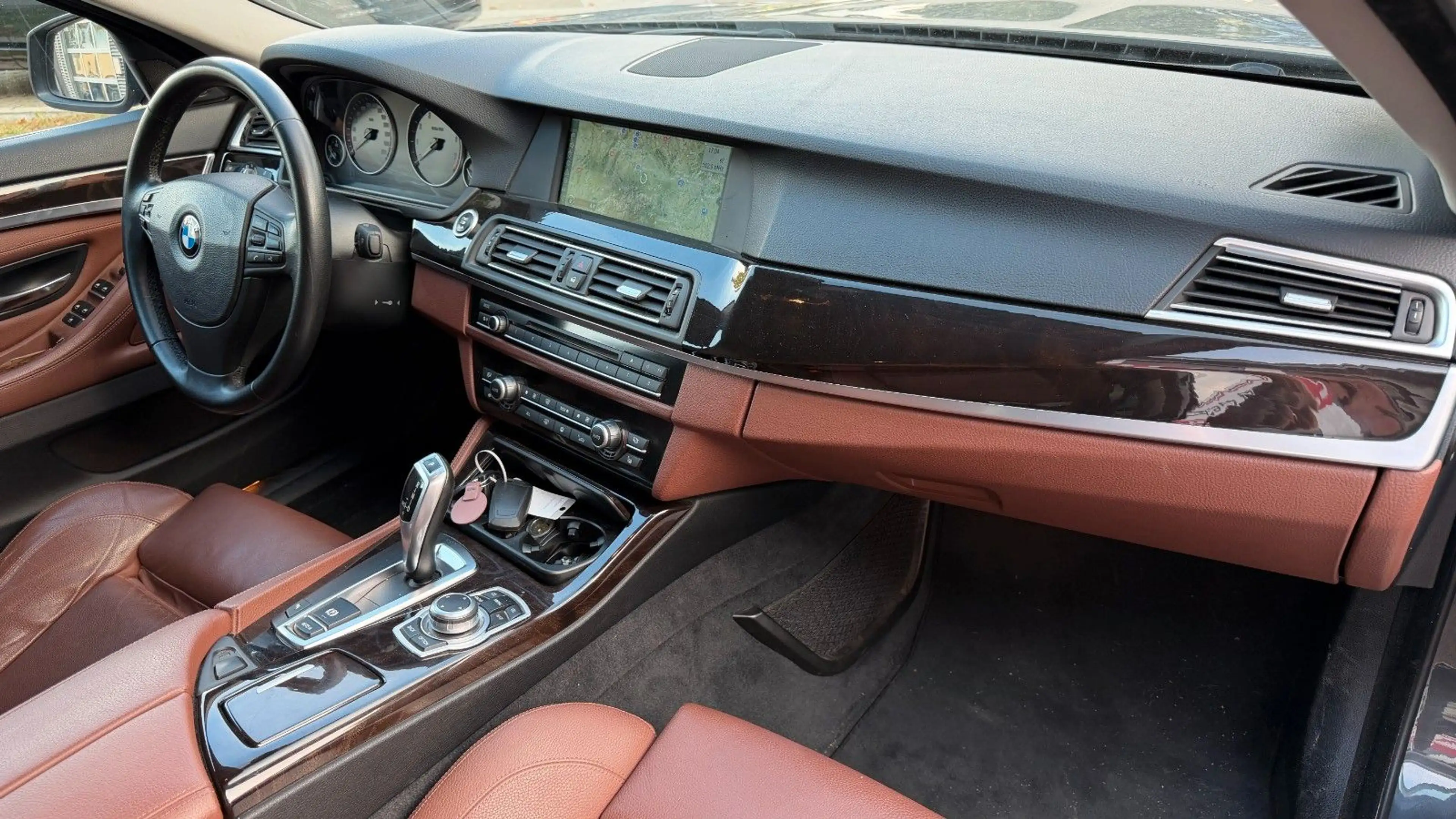 BMW 535 i Limousine/HeadUp/Kamera/Leder — photo 13