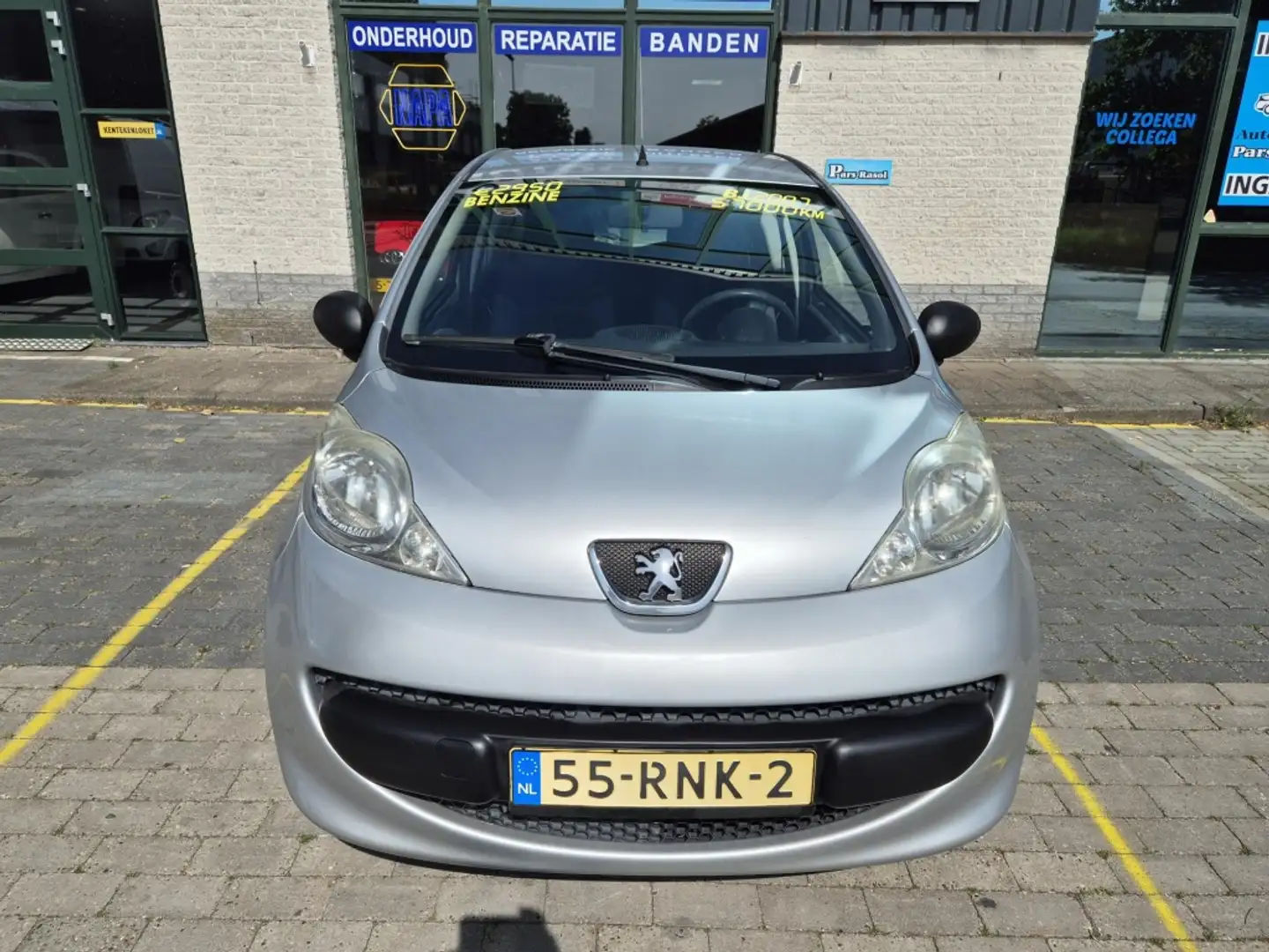 Peugeot 107 1.0-12V XR Grijs - 2