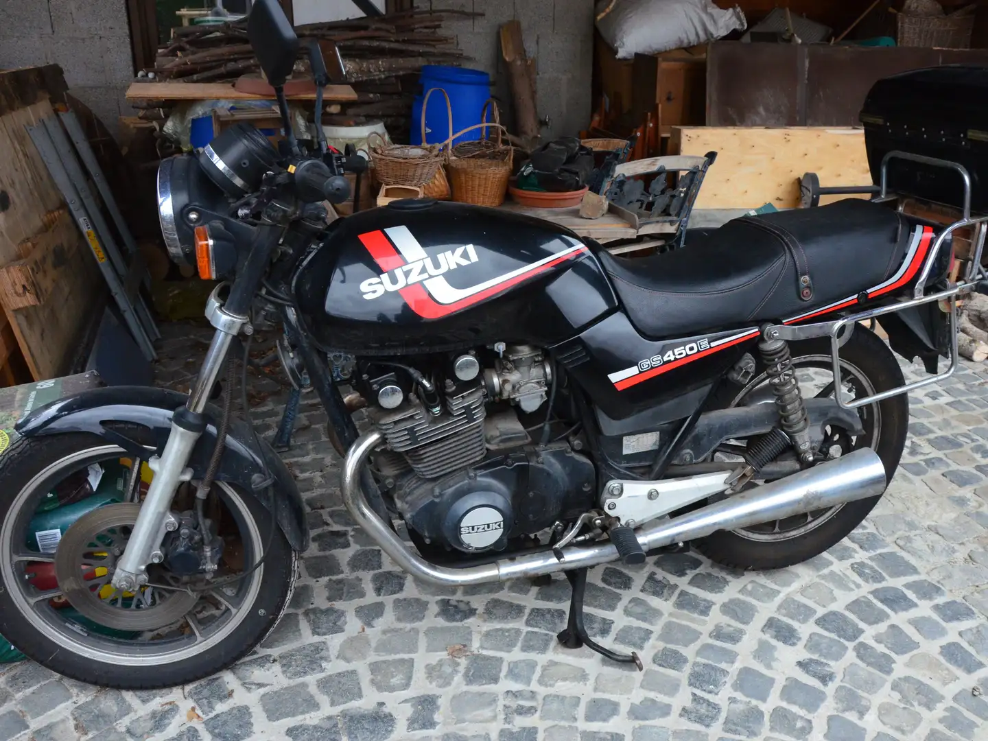 Suzuki GS 450 Black - 1
