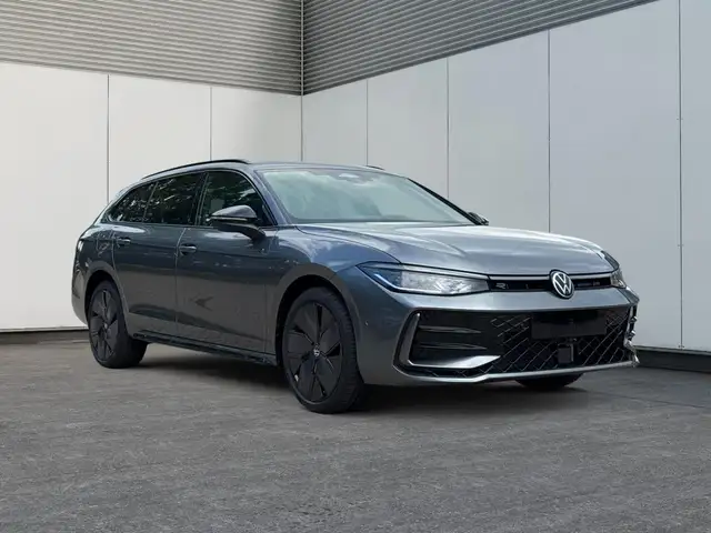 Volkswagen Passat Variant R-Line Edition Plus LEDER+PANO+AHK+MATRIX+eHK+3... Ansicht 36