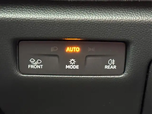 Volkswagen Passat Variant R-Line Edition Plus LEDER+PANO+AHK+MATRIX+eHK+3... Ansicht 31