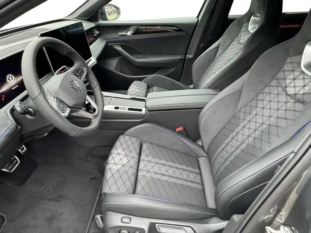 Volkswagen Passat Variant R-Line Edition Plus LEDER+PANO+AHK+MATRIX+eHK+3... Ansicht 8