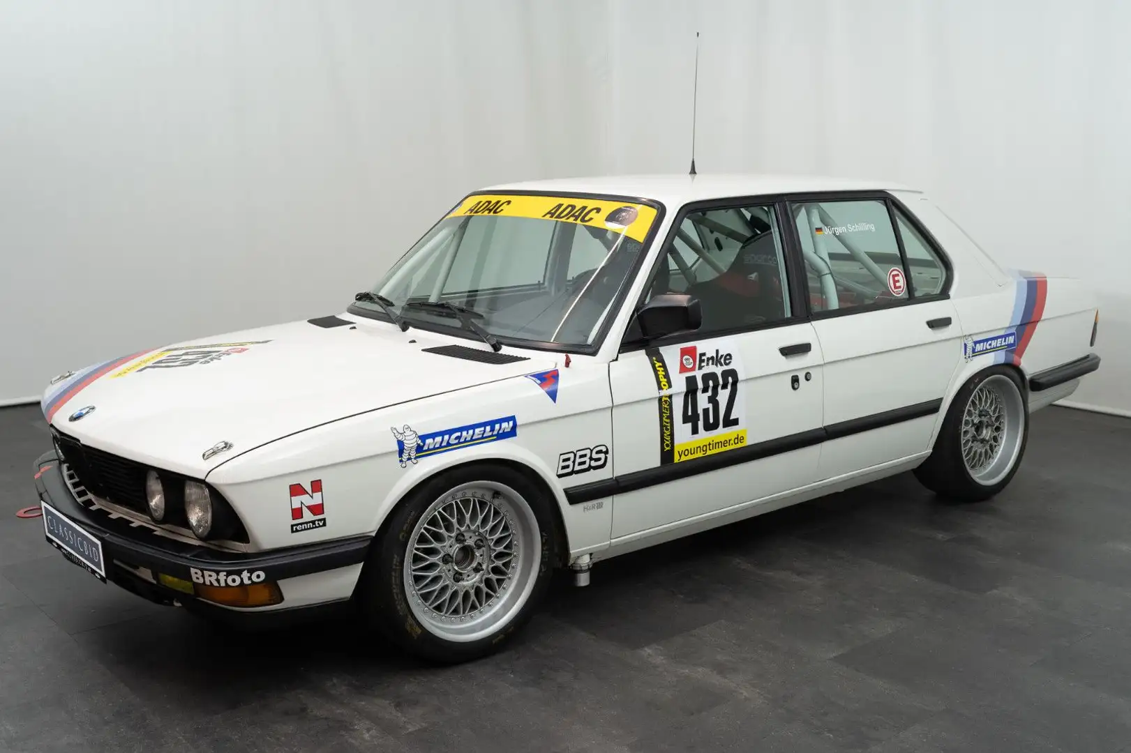 BMW 528 i Gruppe A Rennwagen Weiß - 1
