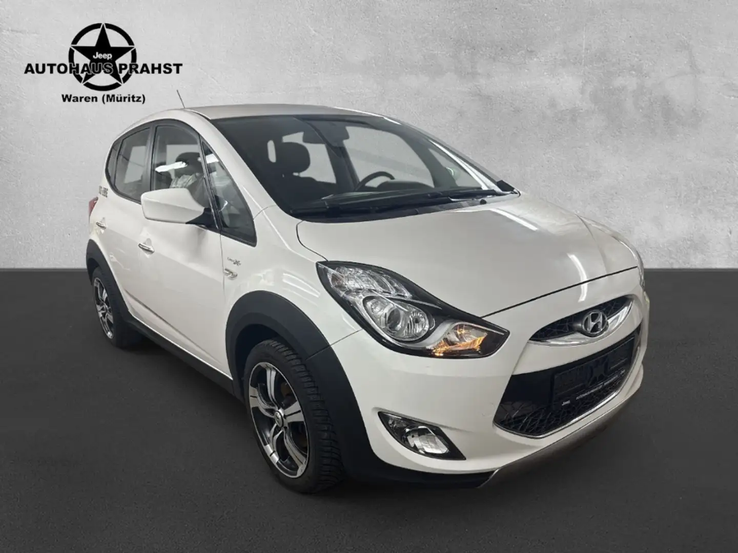 Hyundai iX20 1.4 Crossline KLIMA NAVI KAMERA Weiß - 1