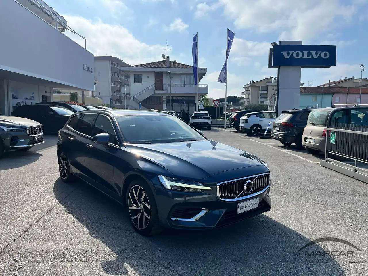 Volvo V60 T6 plug-in AWD autom.Rech.Inscription