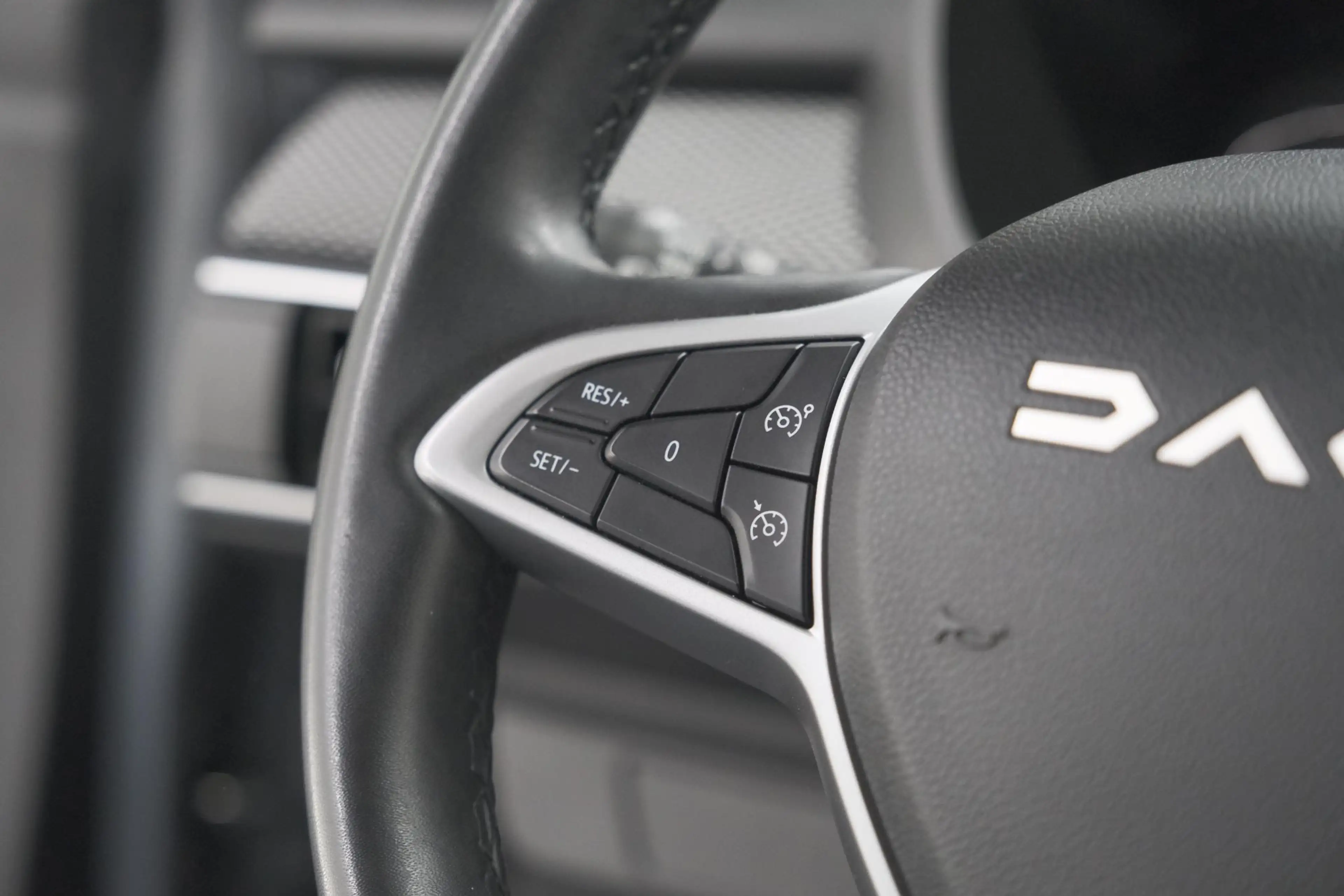 Dacia Jogger 1.6 Hybrid 140 Expression | 7 Zitplaatsen | Apple — photo 3