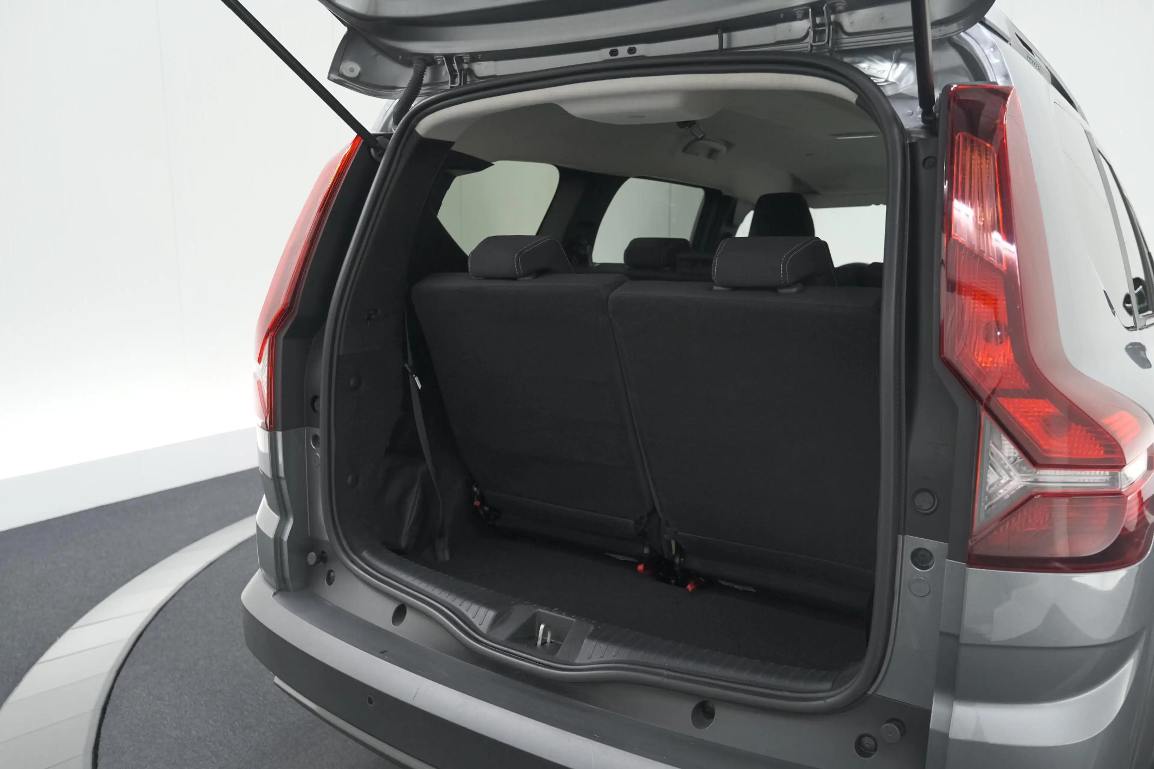 Dacia Jogger 1.6 Hybrid 140 Expression | 7 Zitplaatsen | Apple — photo 15