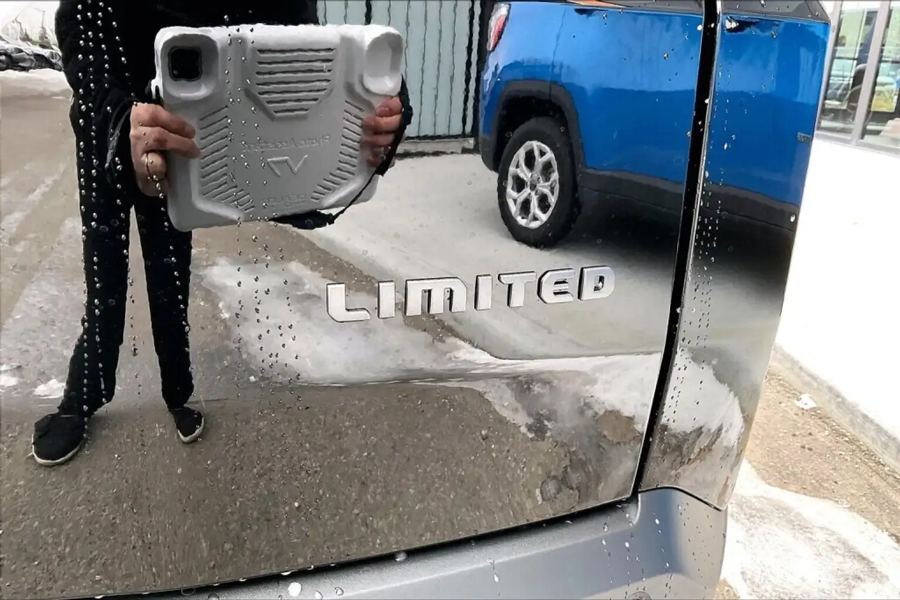 Jeep Cherokee снимка Jeep Cherokee
