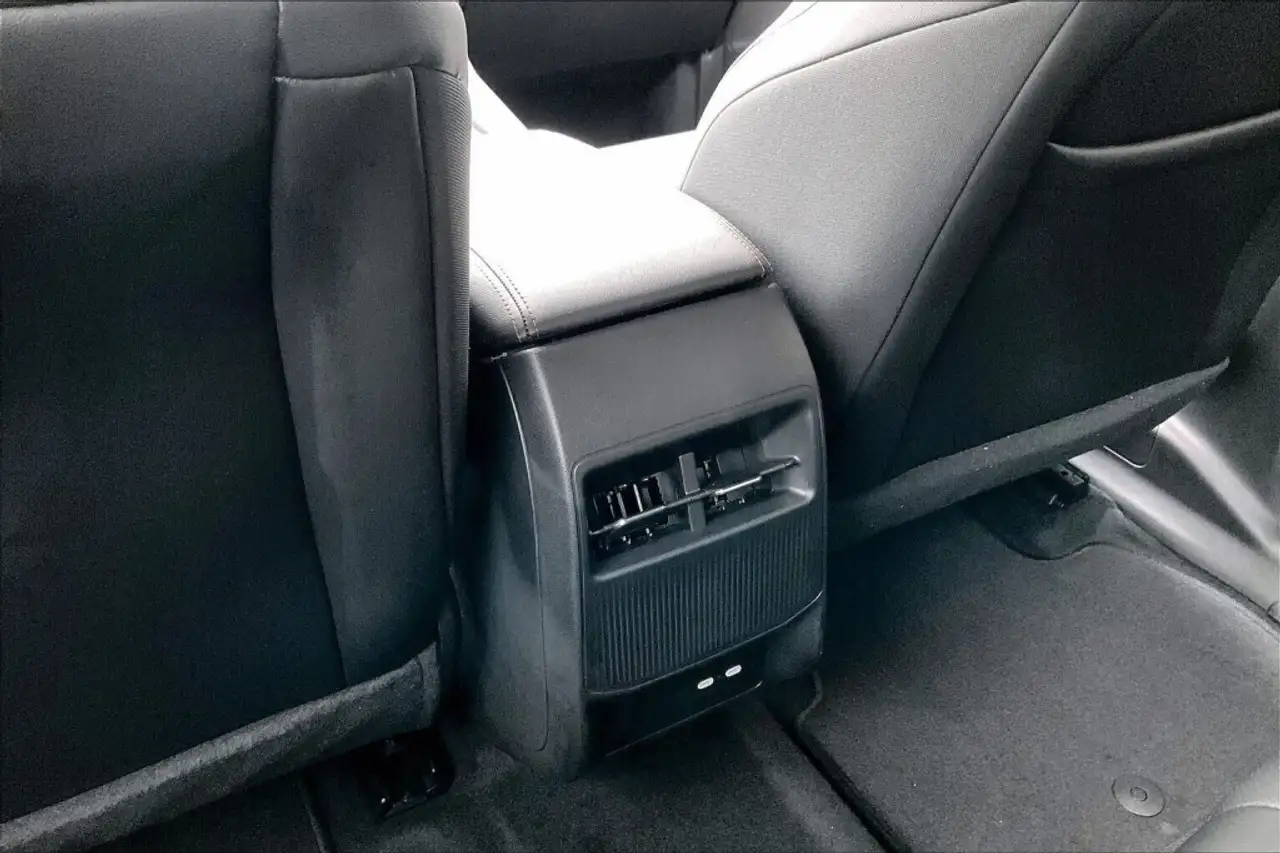 Jeep Cherokee снимка Jeep Cherokee