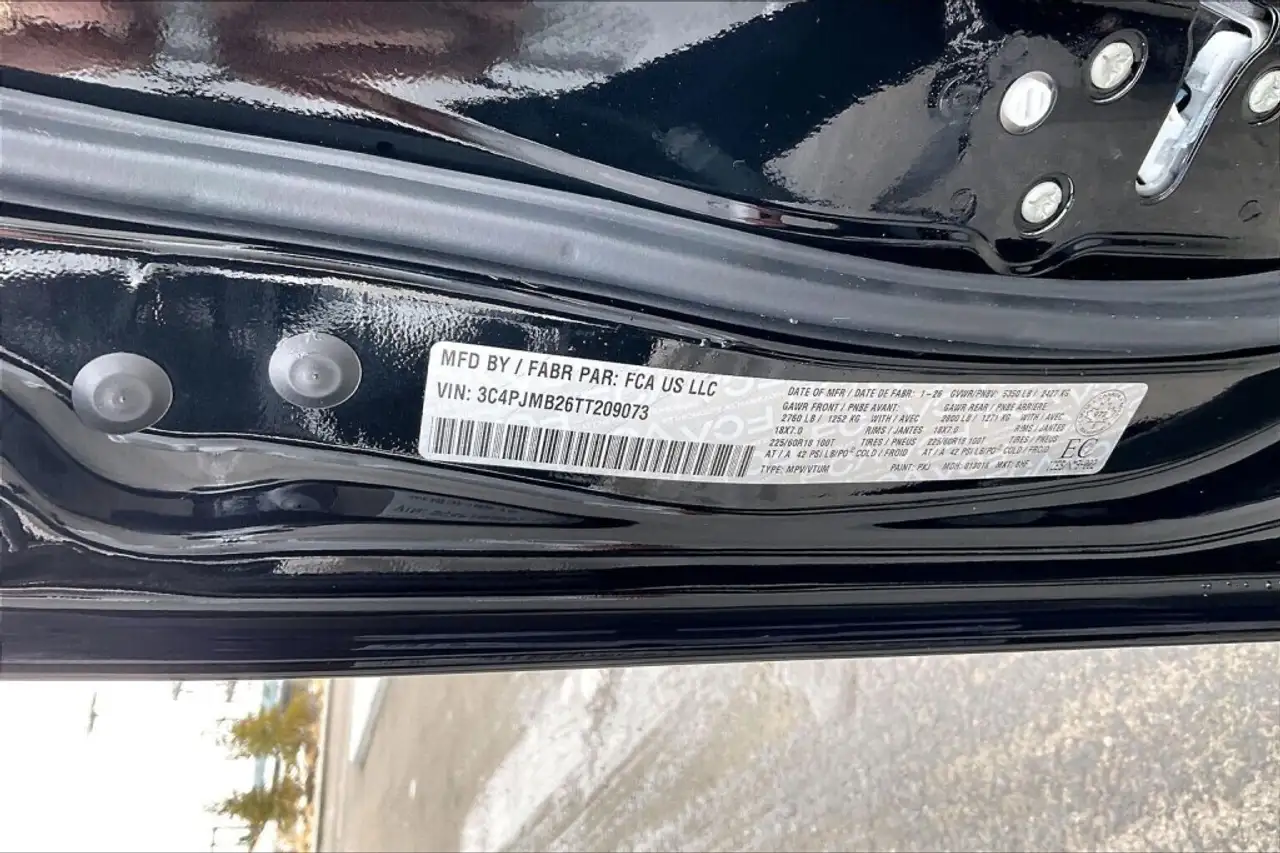 Jeep Cherokee снимка Jeep Cherokee