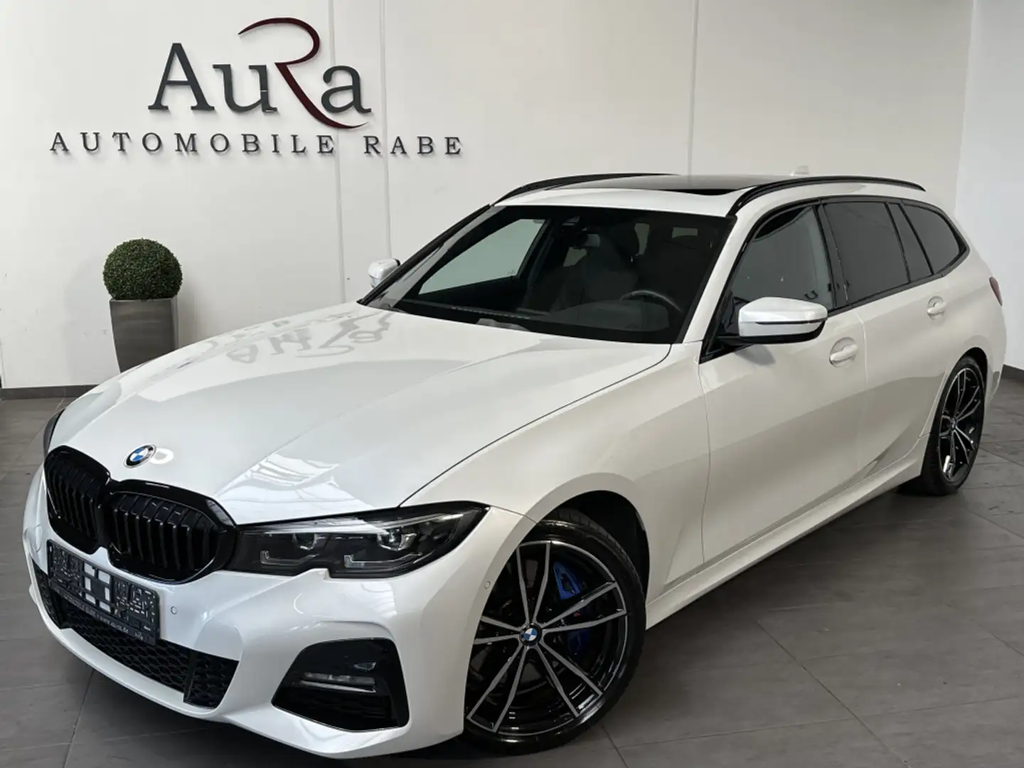 BMW 320 Touring M-Sport NAV+LED+PANO+HIFI+KAMERA+PP Alb - 2