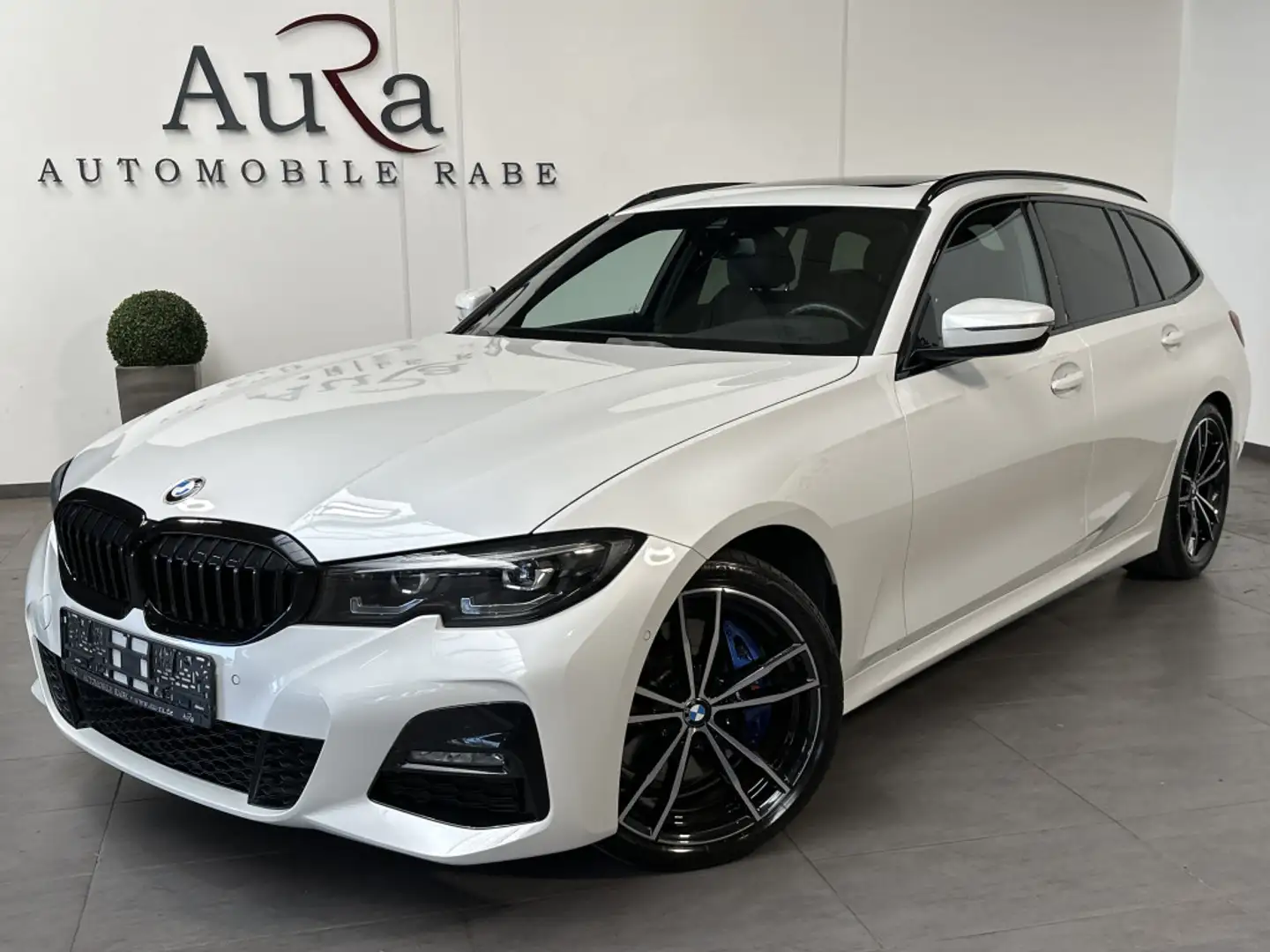 BMW 320 Touring M-Sport NAV+LED+PANO+HIFI+KAMERA+PP Alb - 1