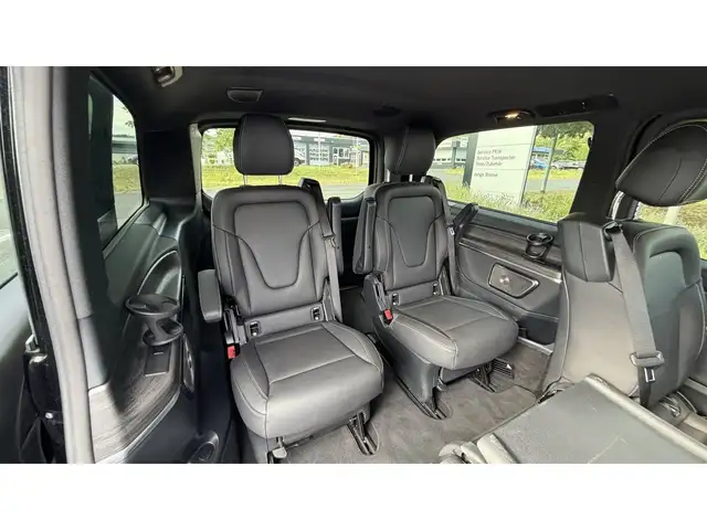 Mercedes-Benz V-Class view 13
