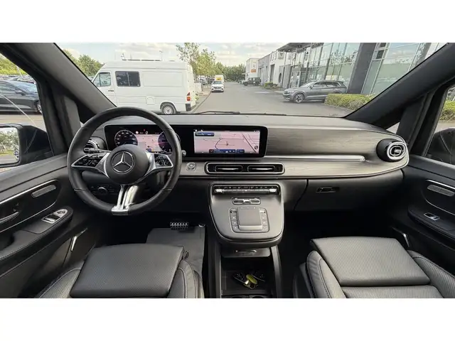 Mercedes-Benz V-Class view 14