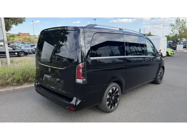 Mercedes-Benz V-Class view 5