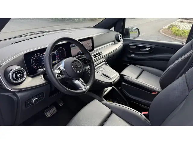 Mercedes-Benz V-Class view 10