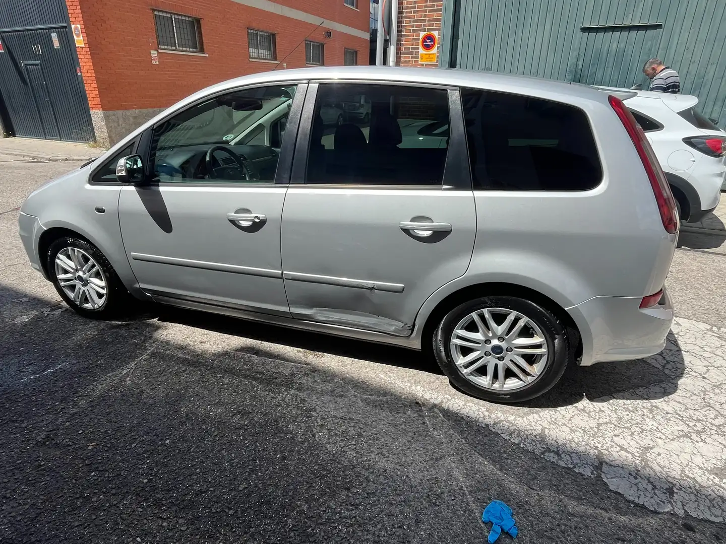 Ford C-Max C-Max 1.6TDCI Ghia Ghia Plateado - 2
