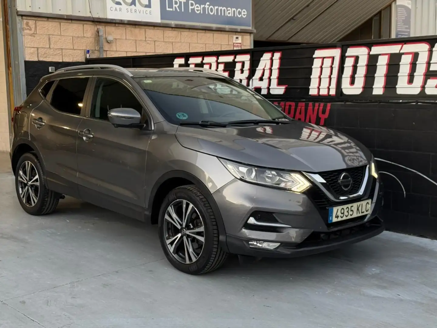 Nissan Qashqai 1.5dCi Acenta 4x2 85kW Gris - 1