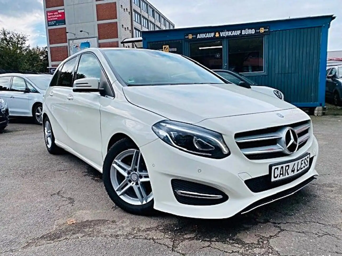 Mercedes-Benz B 180 d Urban 7G-DCT Weiß - 1