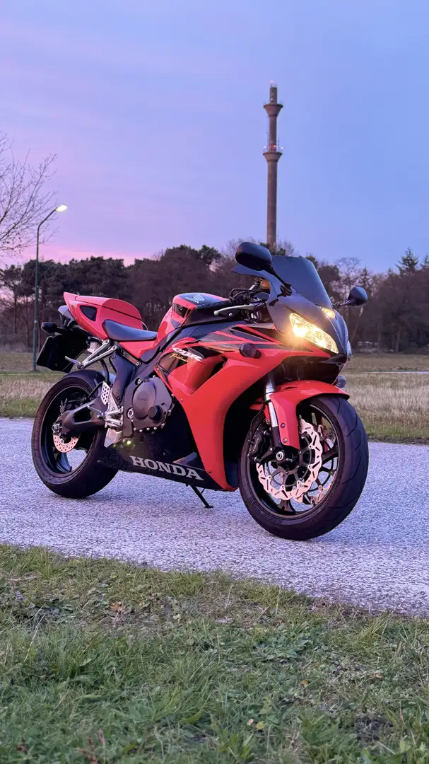 Honda Fireblade CBR 1000RR - 1