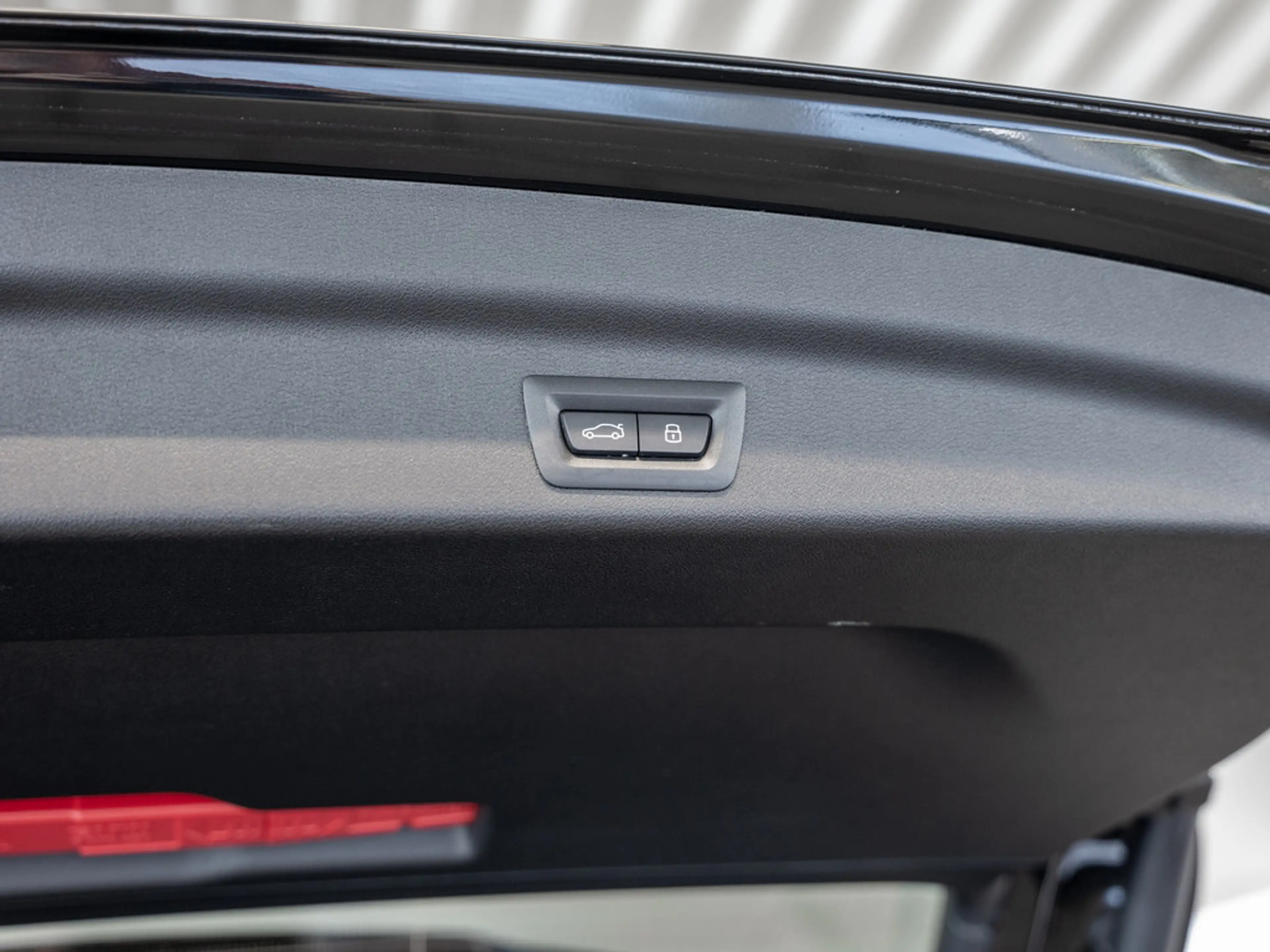 BMW X1 sDrive 18i M-Sport PANO LED NAVI KAMERA — photo 11