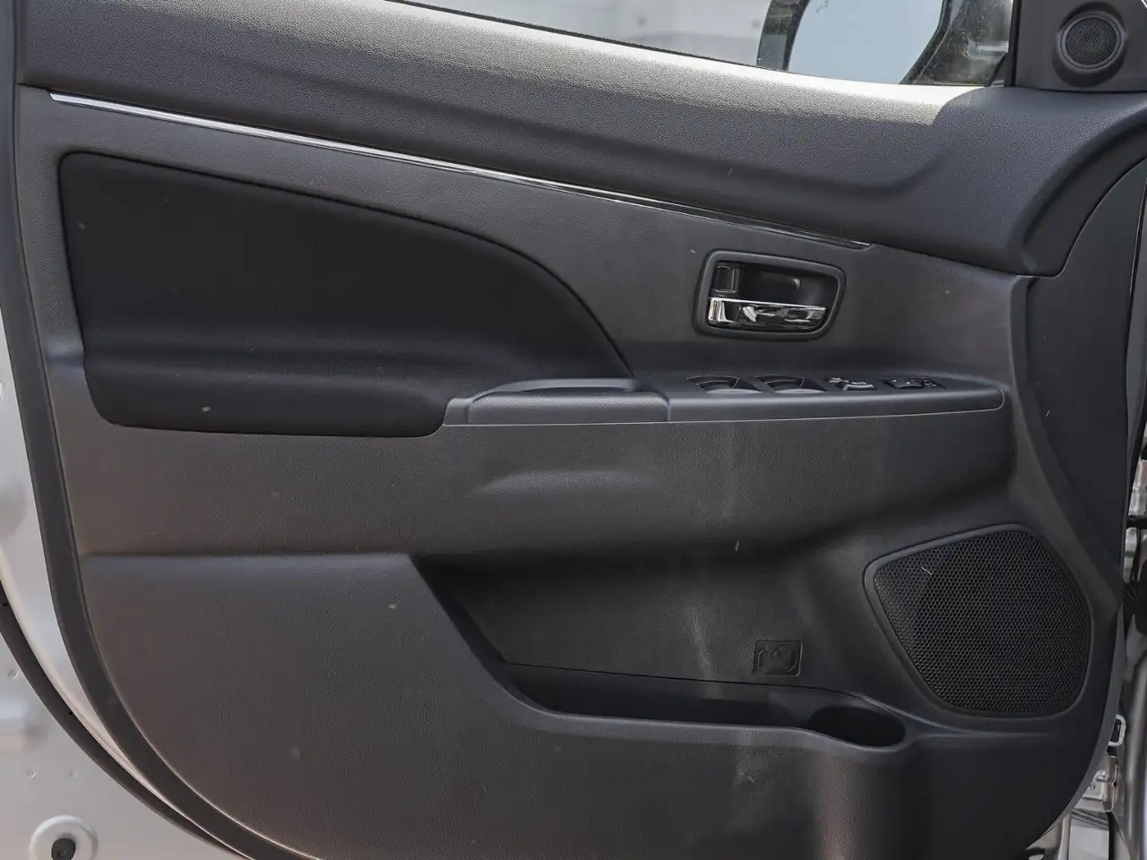 Mitsubishi RVR снимка Mitsubishi RVR