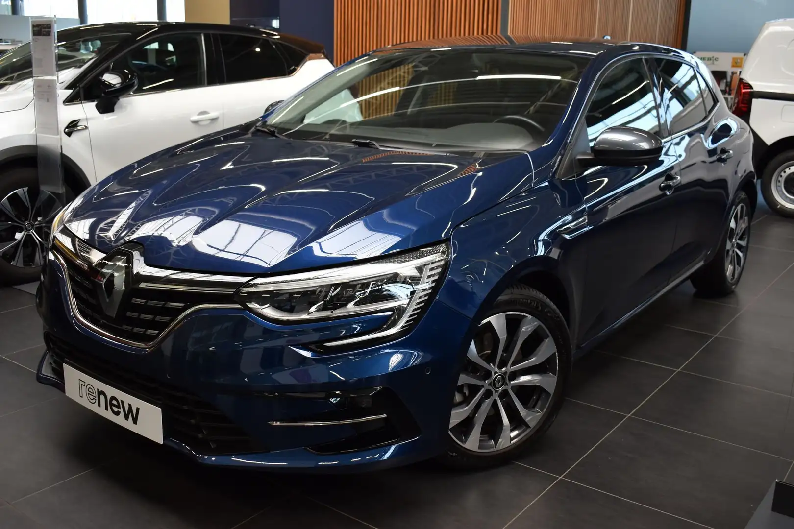 Renault Megane E-TECH Plug-in Hybrid 1.6 Edition One/Valckenier - 1