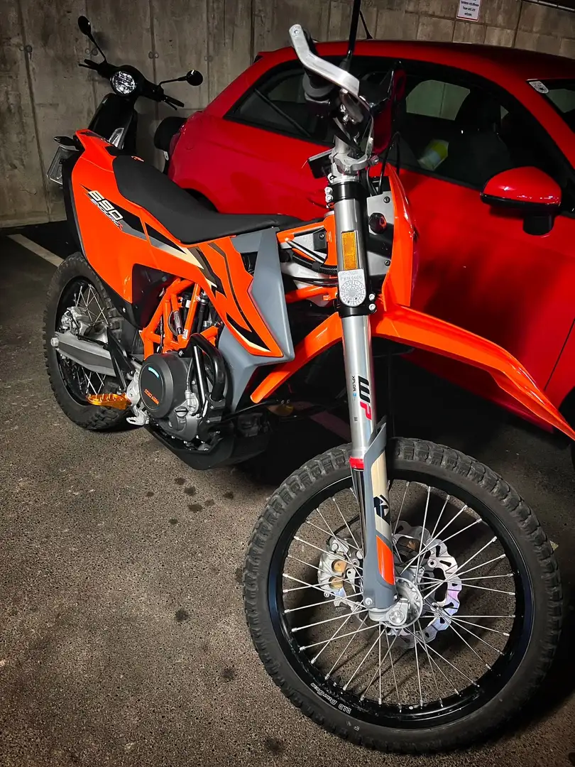 KTM 690 Enduro R Naranja - 2