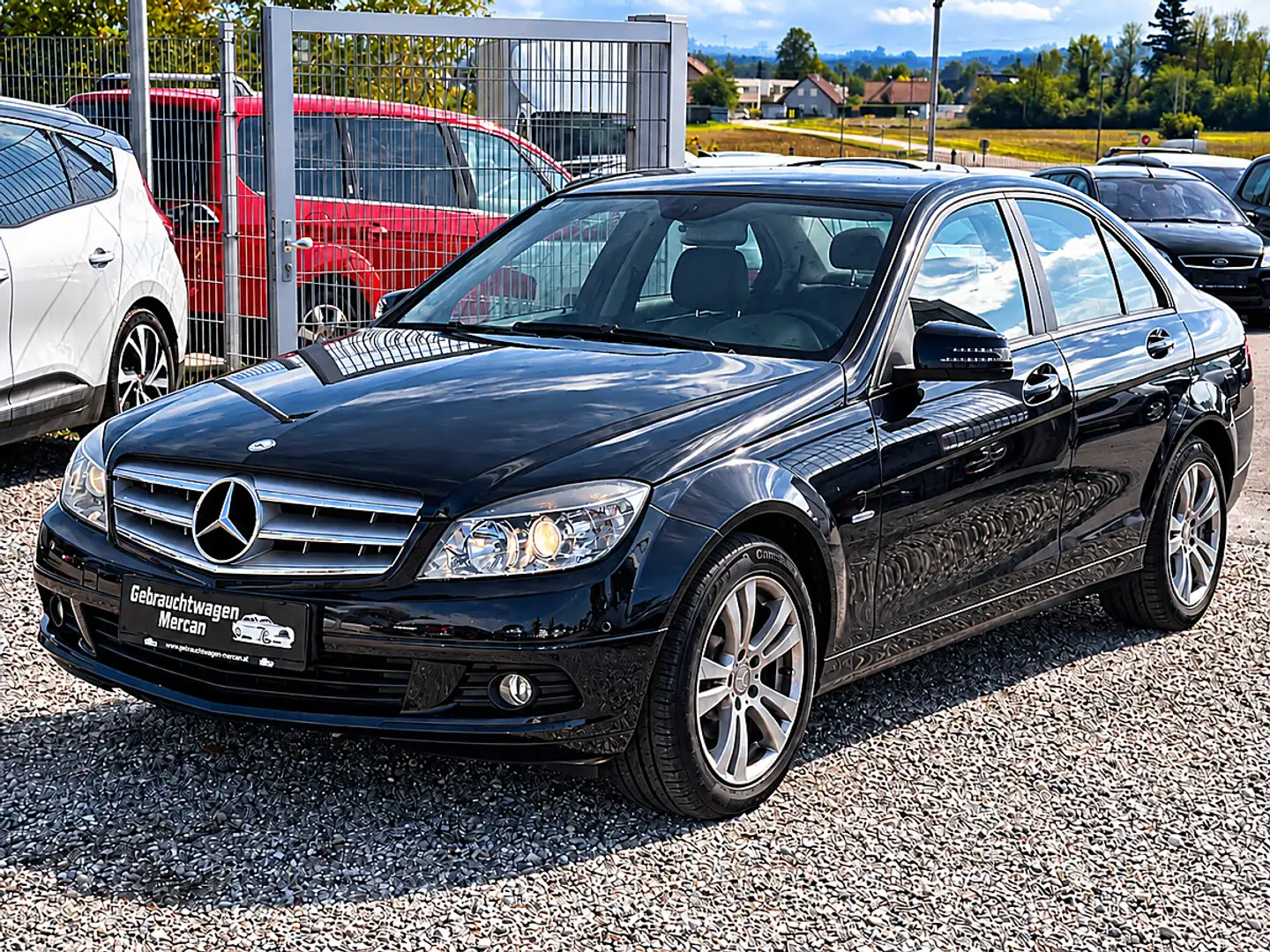 Mercedes-Benz C 180 CGI Classic BlueEfficiency Schwarz - 1