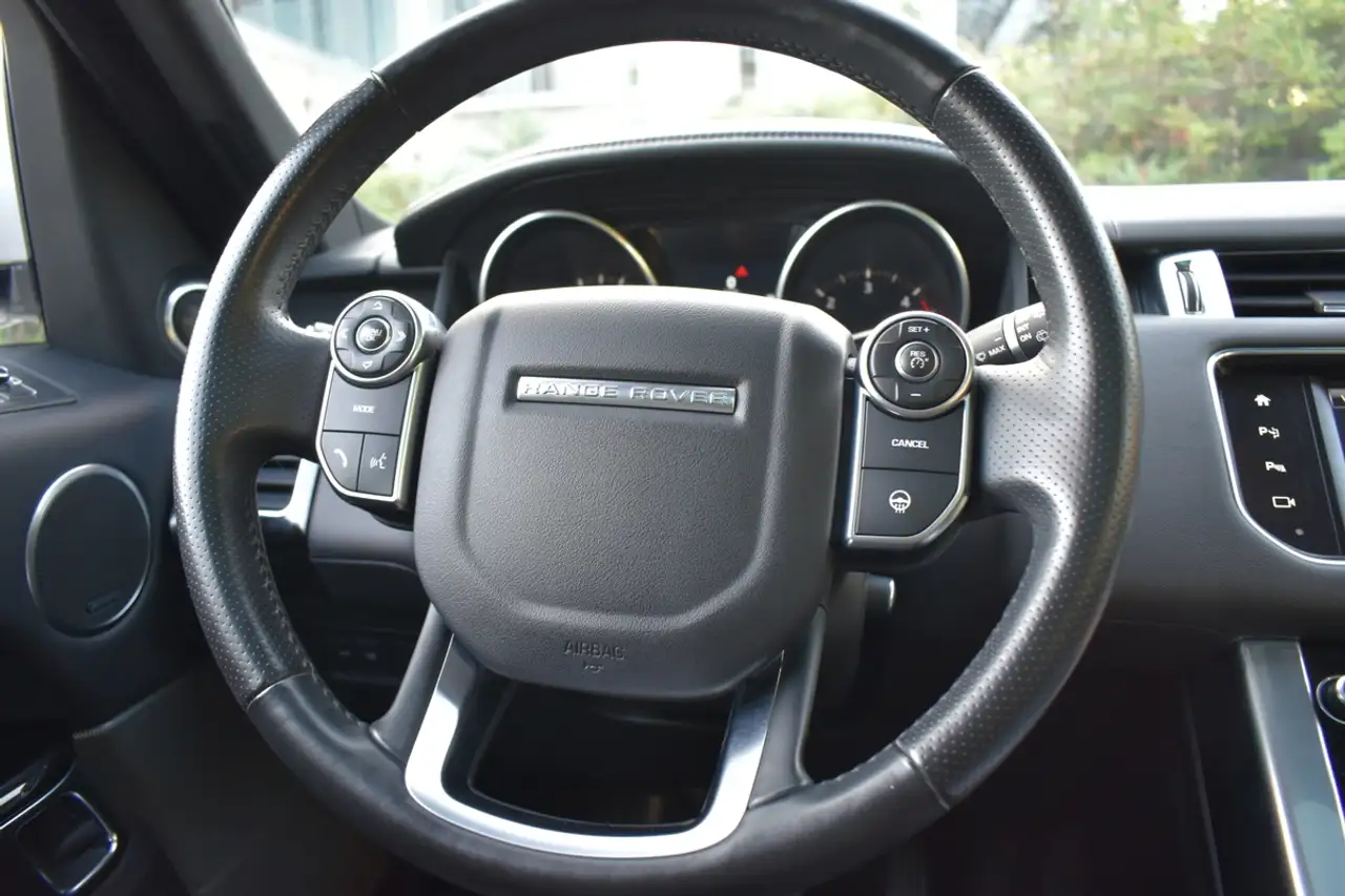 Land Rover Range Rover Sport снимка Land Rover Range Rover Sport