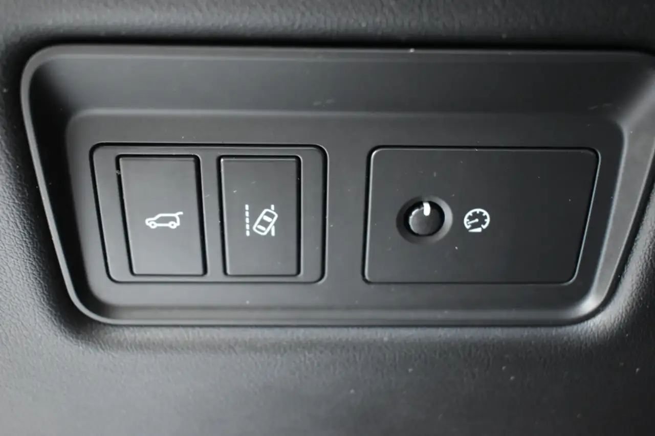 Land Rover Range Rover Sport снимка Land Rover Range Rover Sport