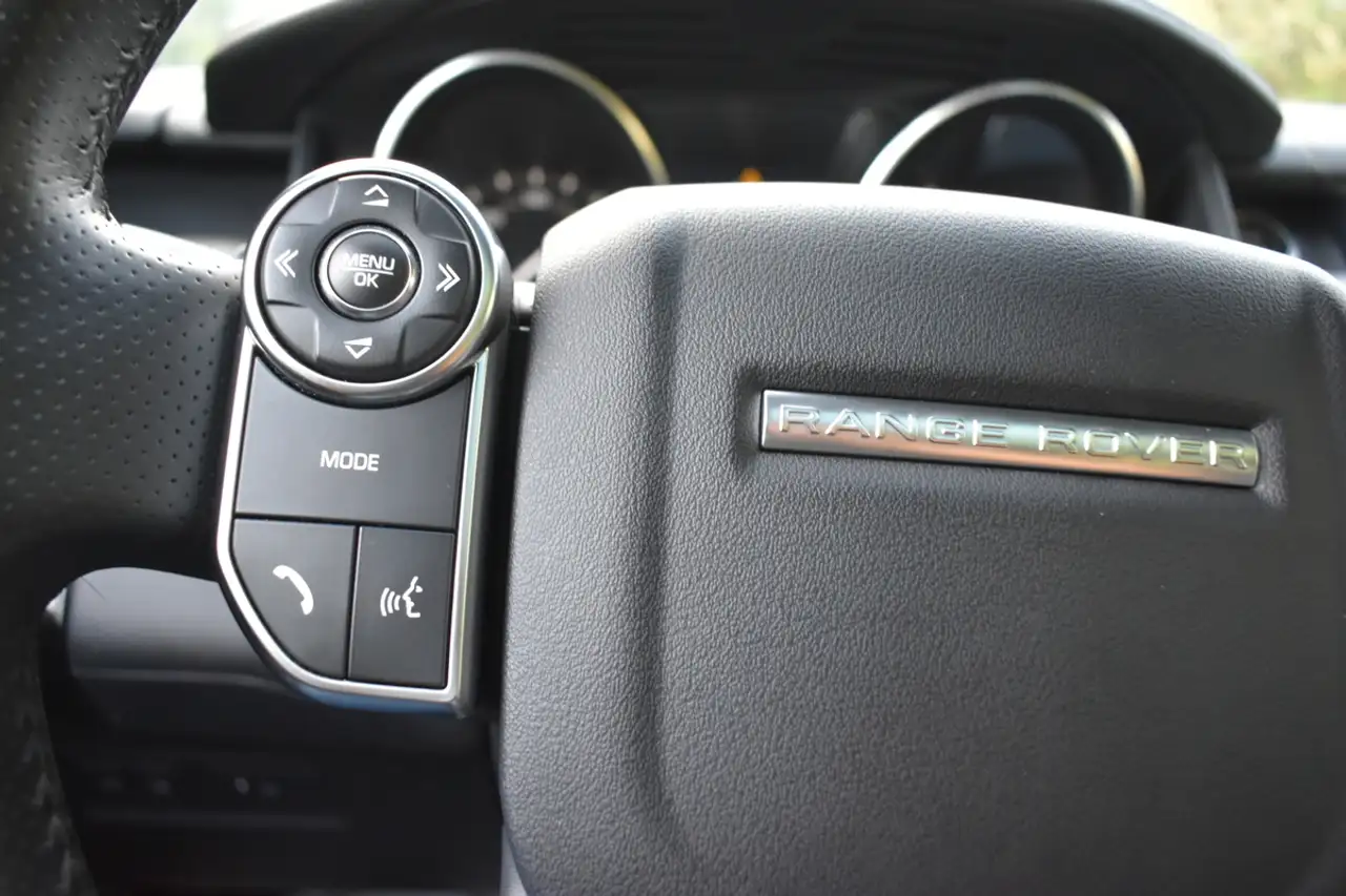 Land Rover Range Rover Sport снимка Land Rover Range Rover Sport