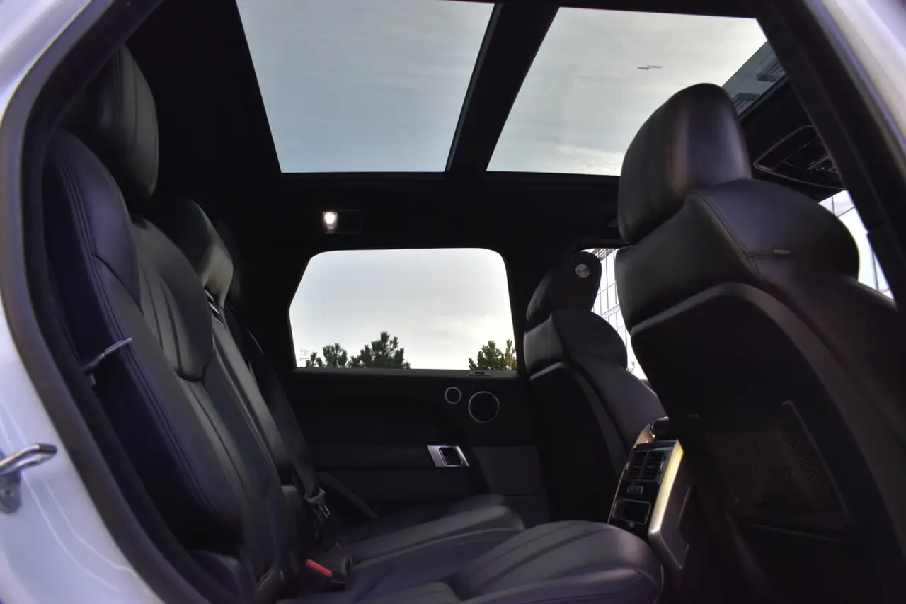 Land Rover Range Rover Sport снимка Land Rover Range Rover Sport