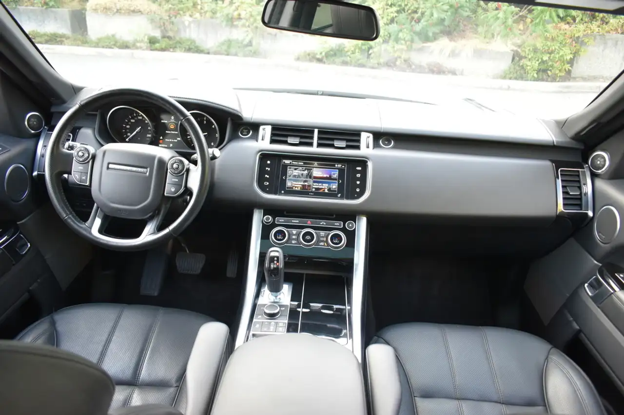 Land Rover Range Rover Sport снимка Land Rover Range Rover Sport