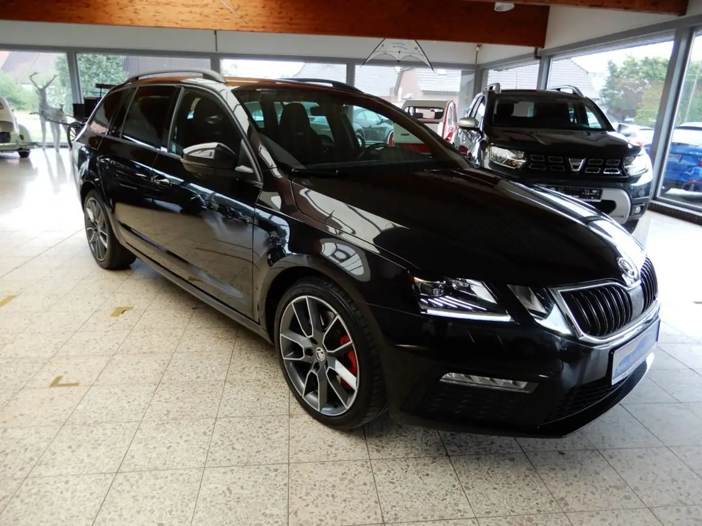 Skoda Octavia Combi 2.0 TSI DSG RS Voll LED , Rüfa, RS Schwarz - 1
