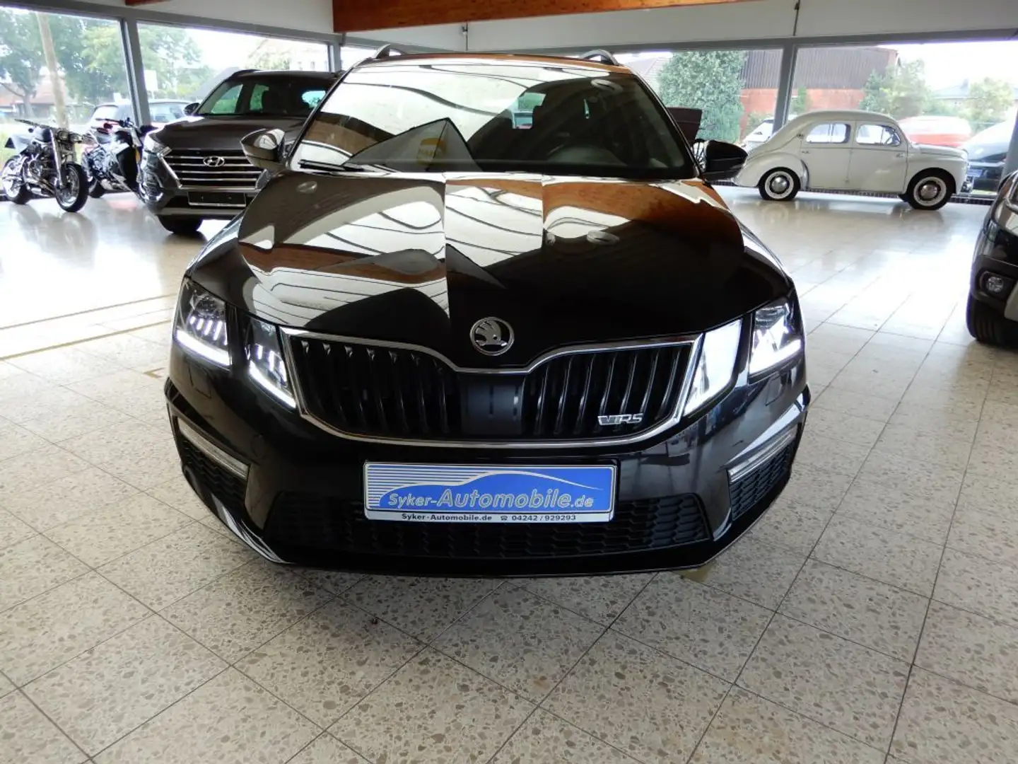Skoda Octavia Combi 2.0 TSI DSG RS Voll LED , Rüfa, RS Schwarz - 2