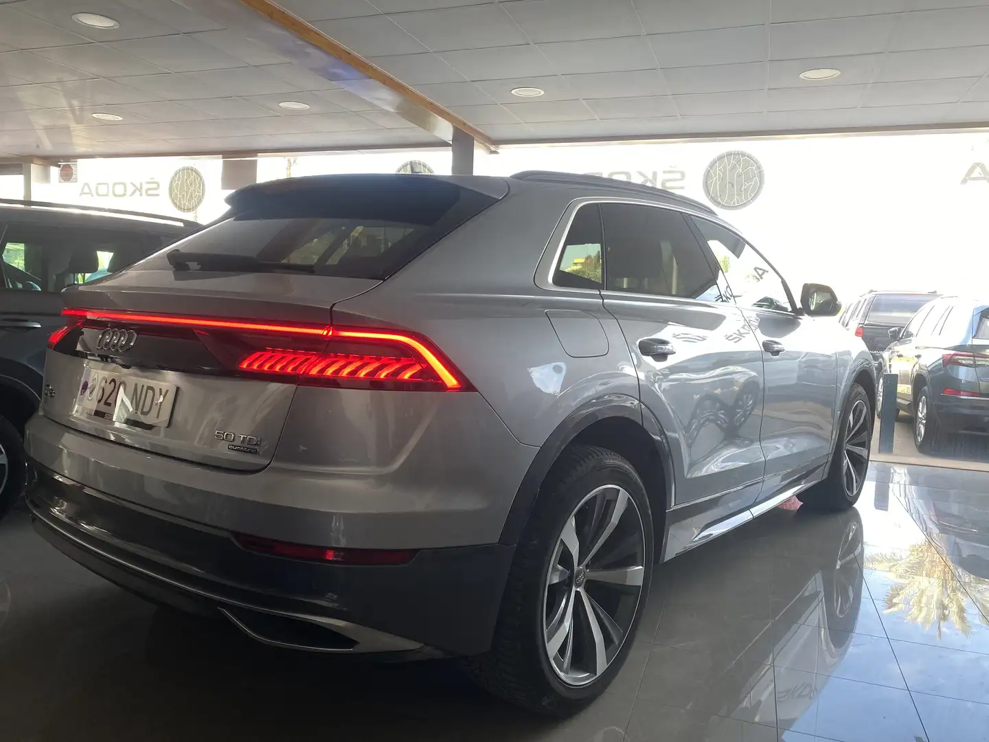 Audi Q8 50 TDI quattro tiptronic - 2