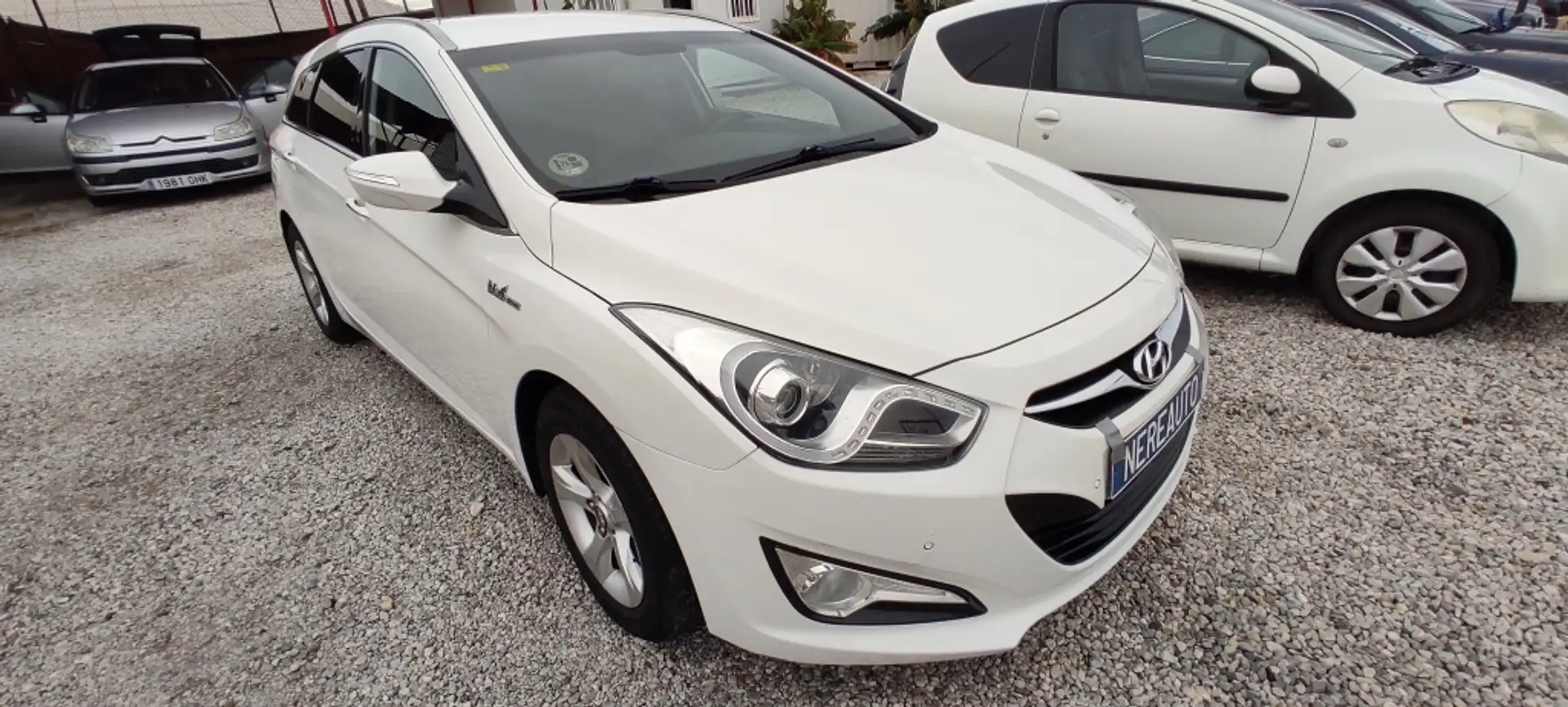 Hyundai i40 CW 1.7CRDI GLS Bluedrive Blanco - 2