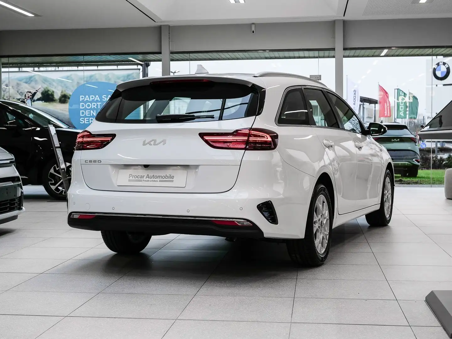 Kia Ceed / cee'd Ceed SW 1.5 T-GDI DCT Vision Kamera Navi Weiß - 2