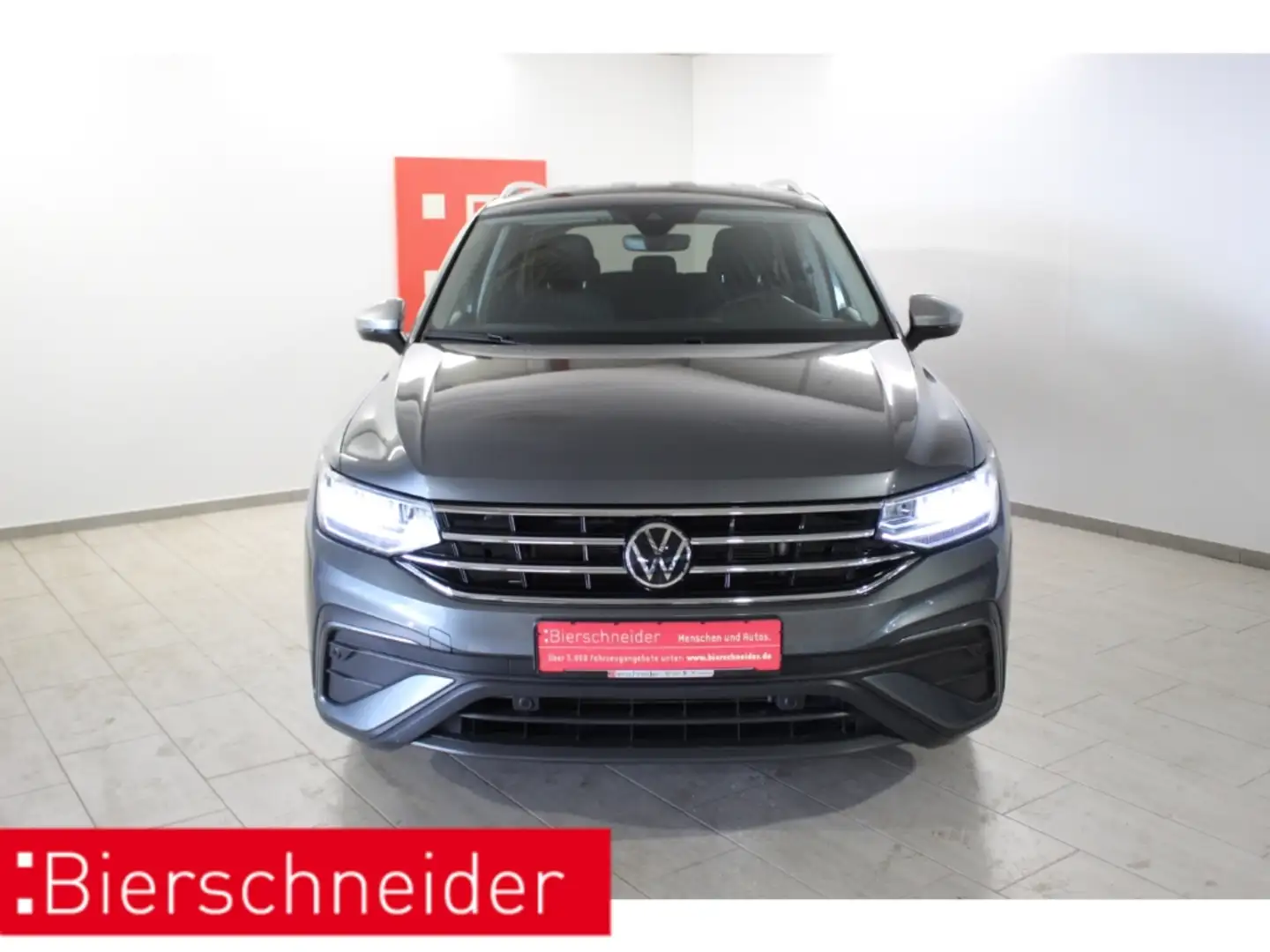 Volkswagen Tiguan Allspace 1.5 TSI DSG Life 18 AHK 7-Sitze NAVI Grau - 2