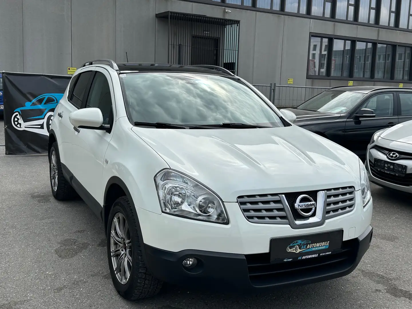 Nissan Qashqai 1,6 16V visia 2WD Weiß - 1
