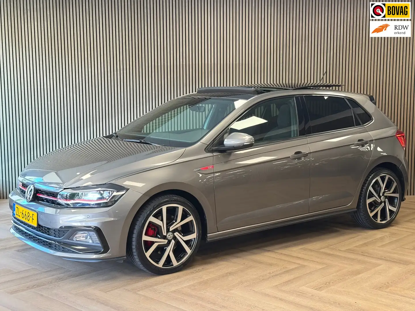 Volkswagen Polo GTI 2.0 TSI DSG AUT. PANORAMADAK VIRTUAL COCKPIT APPLE Grijs - 1