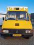 Renault Trafic MASTER OLDTIMER FOODTRUCK / verkoopwagen Yellow - thumbnail 3