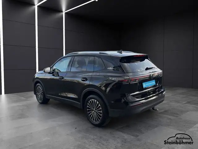 Volkswagen Tiguan view 4