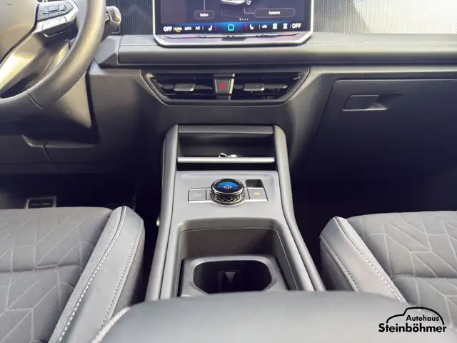 Volkswagen Tiguan view 22