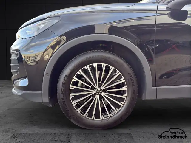 Volkswagen Tiguan view 13