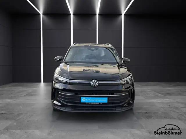 Volkswagen Tiguan view 11