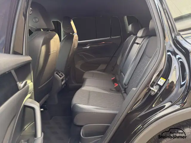 Volkswagen Tiguan view 15