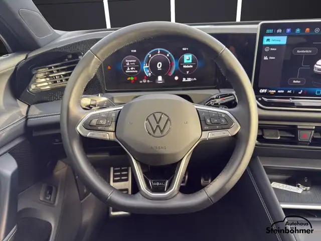 Volkswagen Tiguan view 19